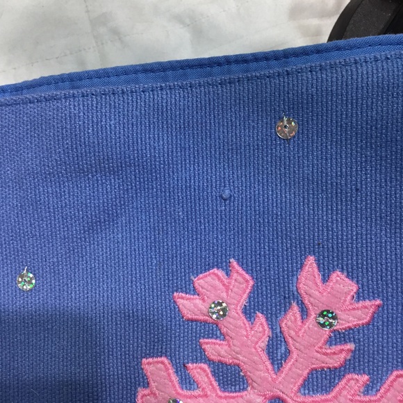 Snowflake motif table runner, raised embroidery with sequin embellishments, - Picture 4 of 4